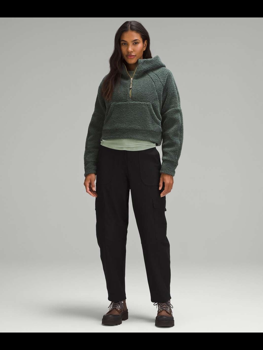 LULULEMON LIGHT Utilitech CARGO PANTS ..HIGH RISE Size 28